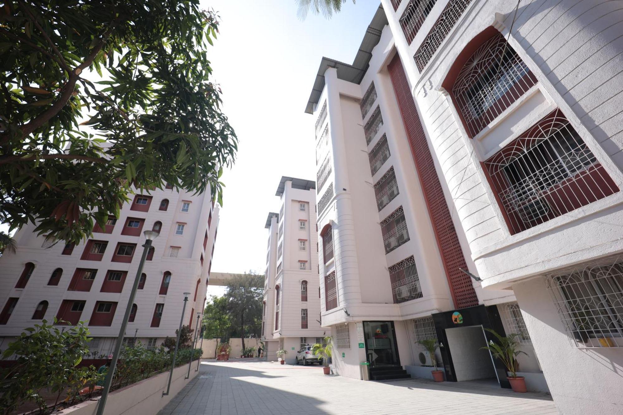 The Byke Studio Pure Veg Apartment, ثين المظهر الخارجي الصورة