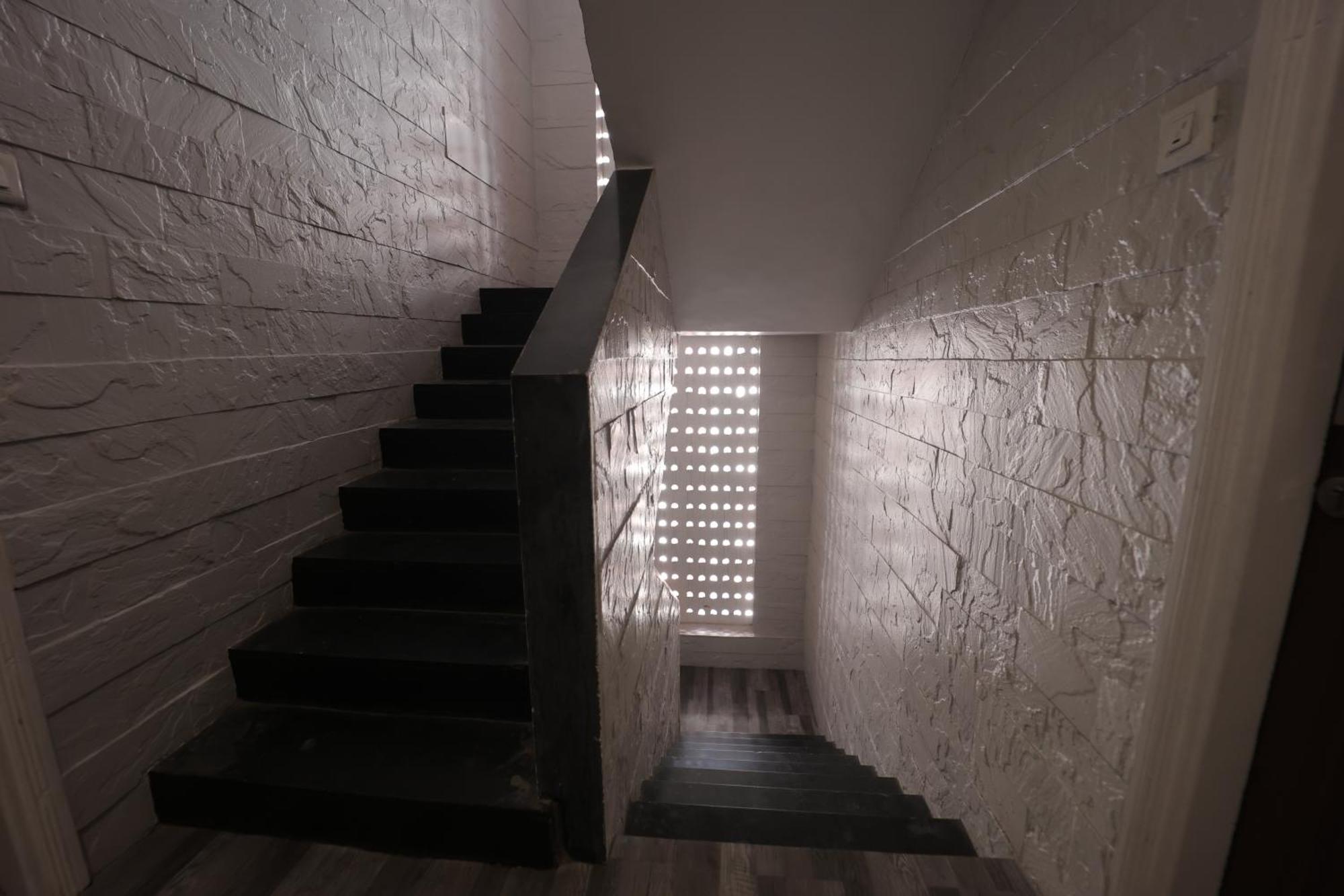 The Byke Studio Pure Veg Apartment, ثين المظهر الخارجي الصورة